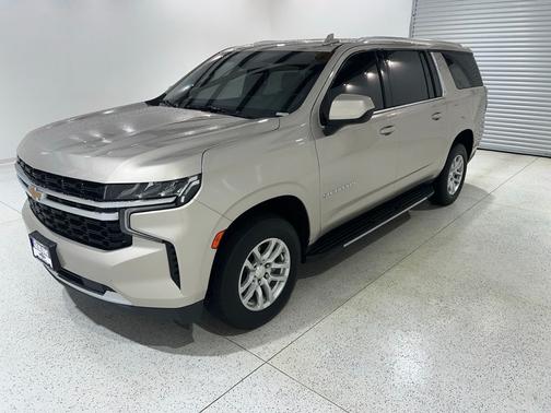 Empire Beige Metallic 2021 Chevrolet Suburban LS