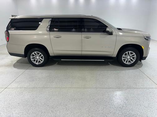 Empire Beige Metallic 2021 Chevrolet Suburban LS