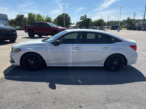 White 2024 Honda Civic Sport