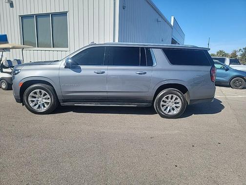 2022 Chevrolet Suburban Premier