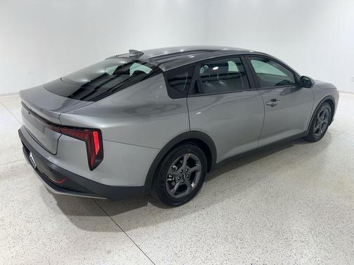 Steel Gray 2025 Kia K4 LXS
