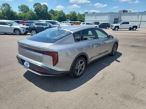 Steel Gray 2025 Kia K4 LXS