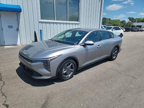 Steel Gray 2025 Kia K4 LXS