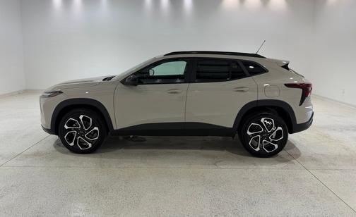 White Sands 2026 Chevrolet Trax 2RS