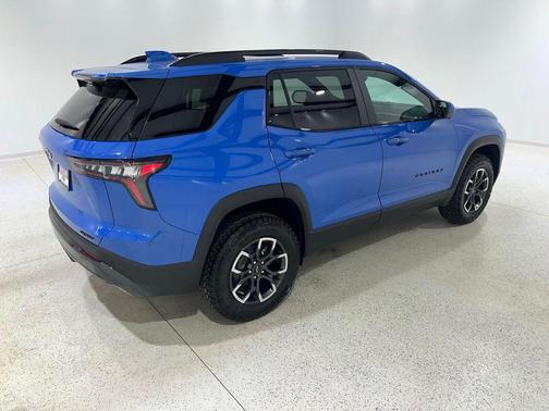 Reef Blue Metallic 2026 Chevrolet Equinox ACTIV