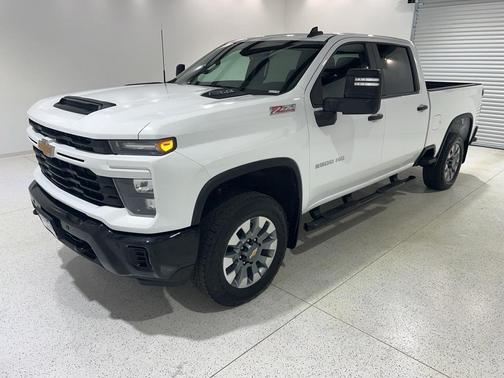 2025 Chevrolet Silverado 2500 Custom