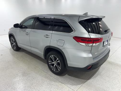 2018 Toyota Highlander LE Plus