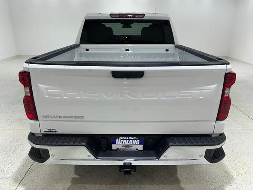 Summit White 2026 Chevrolet Silverado 1500 WT
