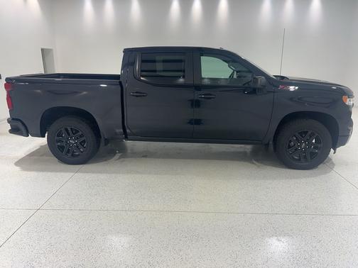Dark Ash Metallic 2024 Chevrolet Silverado 1500 RST