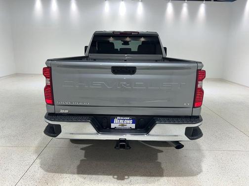 Sterling Gray Metallic 2025 Chevrolet Silverado 2500 LT