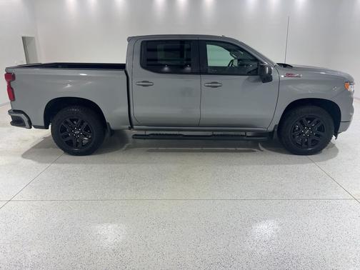 Sterling Gray Metallic 2024 Chevrolet Silverado 1500 RST