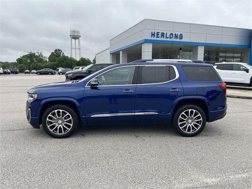 2023 GMC Acadia Denali