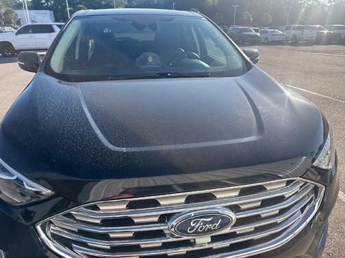 Black Metallic 2022 Ford Edge Titanium