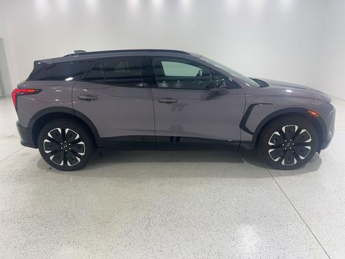 Galaxy Gray Metallic 2025 Chevrolet Blazer EV RS