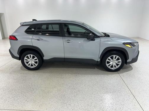 Sonic Silver 2022 Toyota Corolla Cross L