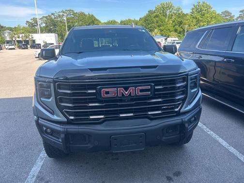 Sterling Metallic 2023 GMC Sierra 1500 AT4X