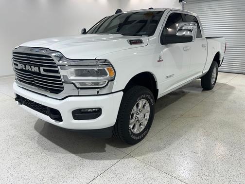 Bright White Clearcoat 2024 RAM 2500 Laramie