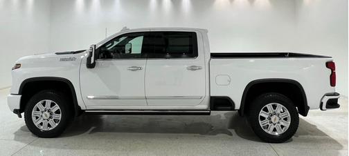 Summit White 2024 Chevrolet Silverado 2500 High Country