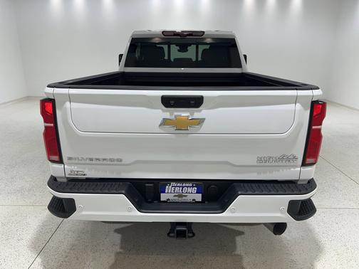 Summit White 2024 Chevrolet Silverado 2500 High Country