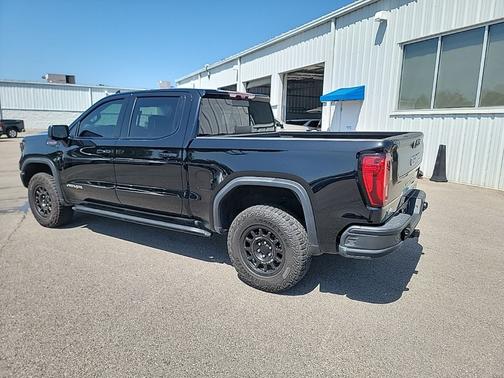 Onyx Black 2023 GMC Sierra 1500 AT4X