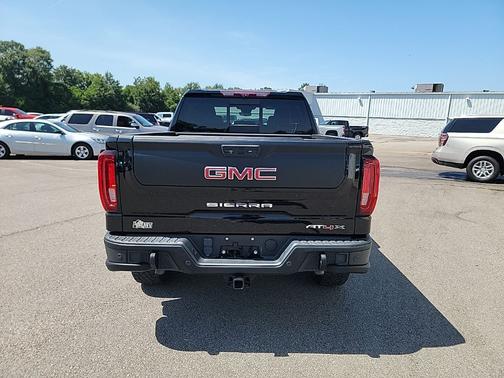 Onyx Black 2023 GMC Sierra 1500 AT4X