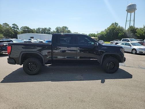 Onyx Black 2023 GMC Sierra 1500 AT4X
