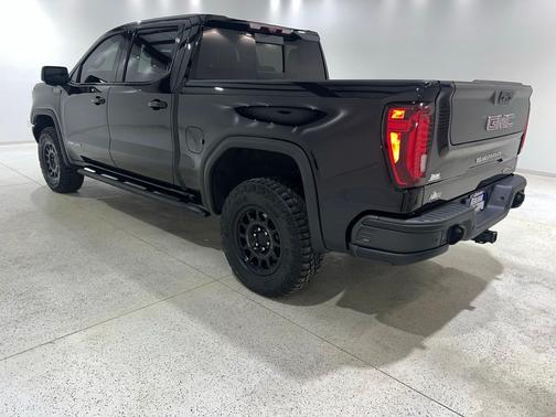 Onyx Black 2023 GMC Sierra 1500 AT4X