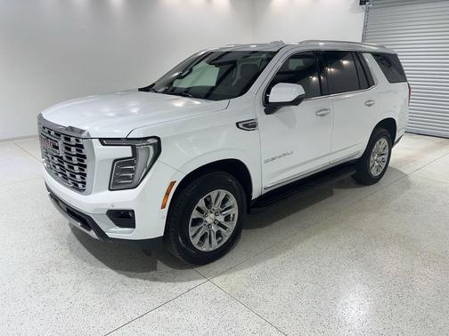 Summit White 2025 GMC Yukon Denali