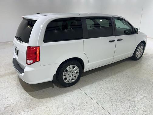 White Knuckle Clearcoat 2020 Dodge Grand Caravan SE