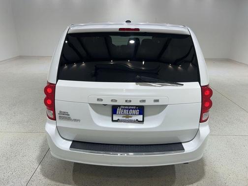 White Knuckle Clearcoat 2020 Dodge Grand Caravan SE