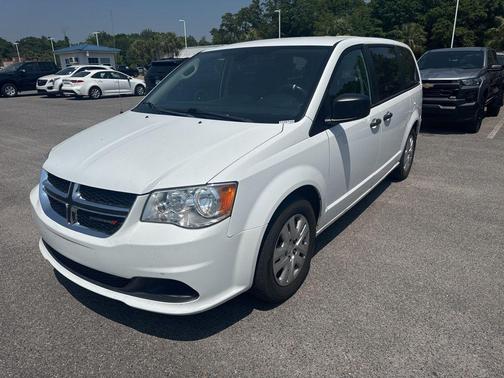 White Knuckle Clearcoat 2020 Dodge Grand Caravan SE