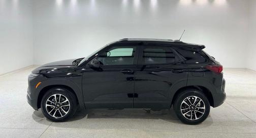 Mosaic Black Metallic 2026 Chevrolet Trailblazer LT