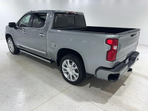 Sterling Gray Metallic 2025 Chevrolet Silverado 1500 High Country