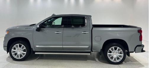 Sterling Gray Metallic 2025 Chevrolet Silverado 1500 High Country