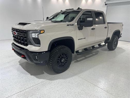 2026 Chevrolet Silverado 2500 Crew Cab, Standard Bed, XR2, 4WD