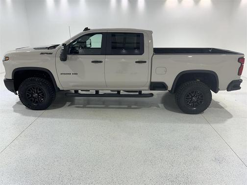 2026 Chevrolet Silverado 2500 Crew Cab, Standard Bed, XR2, 4WD