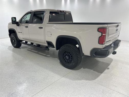 2026 Chevrolet Silverado 2500 Crew Cab, Standard Bed, XR2, 4WD