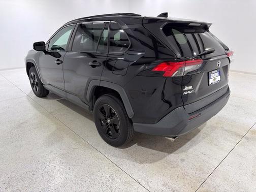 Midnight Black Metallic 2021 Toyota RAV4 XLE