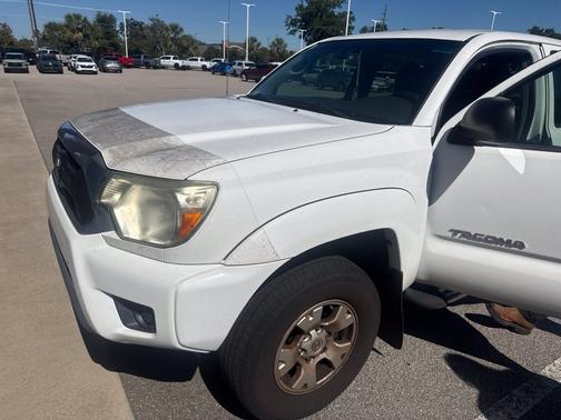 Super White 2015 Toyota Tacoma Base