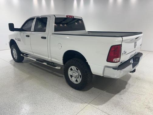 2017 RAM 2500 Tradesman Crew Cab 4x4 6'4' Box