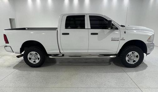 2017 RAM 2500 Tradesman Crew Cab 4x4 6'4' Box