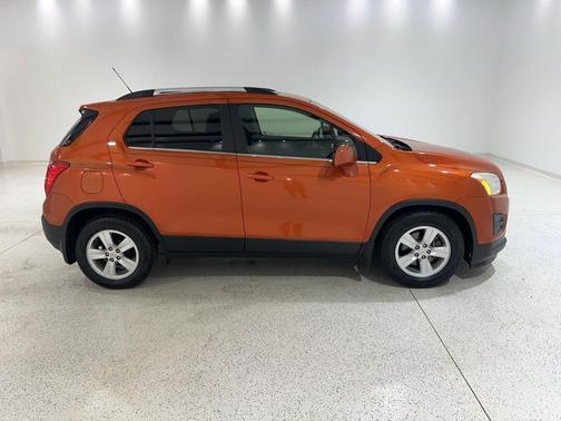 Orange Rock Metallic 2016 Chevrolet Trax LT
