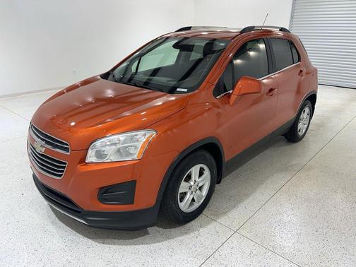 Orange Rock Metallic 2016 Chevrolet Trax LT
