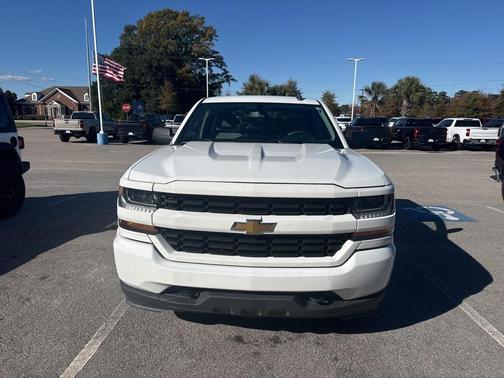 2018 Chevrolet Silverado 1500 Custom