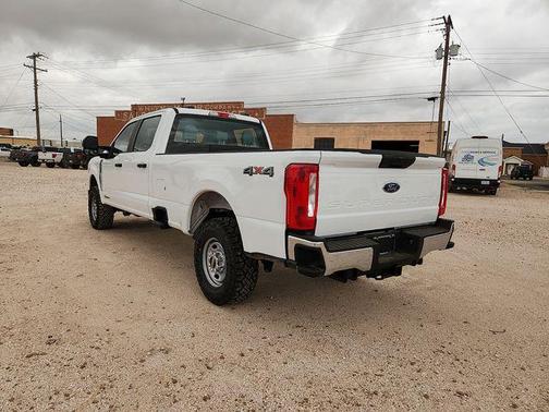OXFORD WHITE 2026 Ford F-250 XL