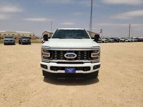 Star White Metallic Tri-Coat 2026 Ford F-350 Platinum