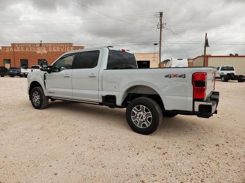 AVALANCHE 2026 Ford F-250 Lariat
