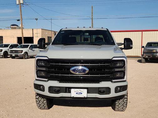 2026 Ford F-250 Platinum