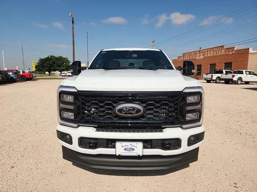 OXFORD WHITE 2026 Ford F-250 Lariat