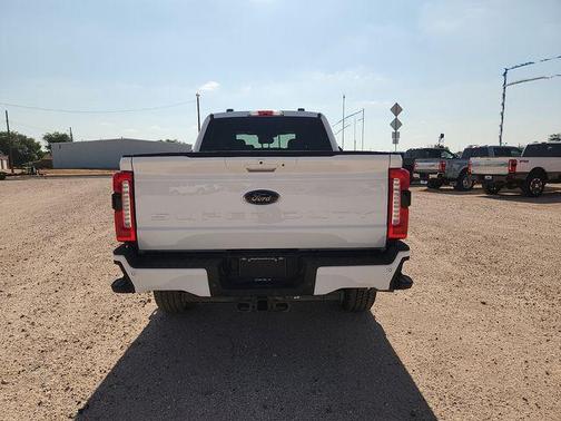 OXFORD WHITE 2026 Ford F-250 Lariat